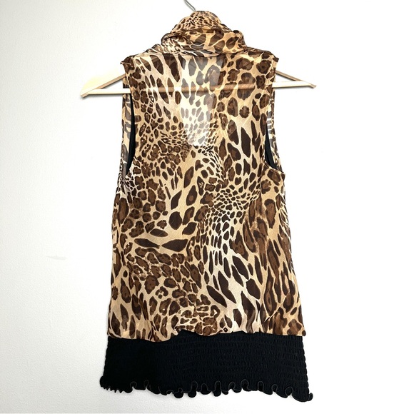 Vintage Cach'e Cheetah Print Sleeveless 100% Silk Top with Black Tank & Hem - Picture 2 of 7
